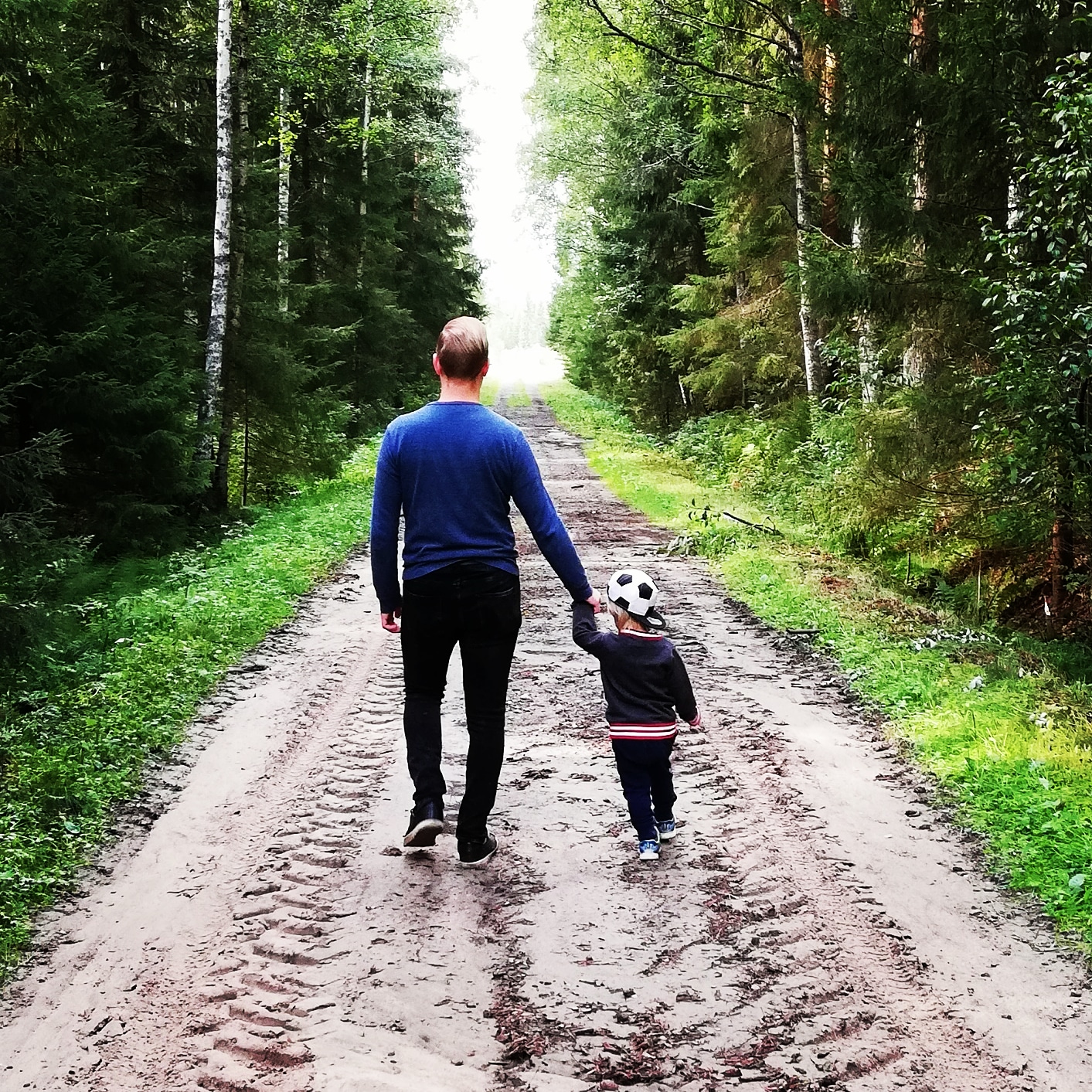 Staffan Nylund är 30 år och bor i Österbotten i Finland med sambo och deras son som snart är tre år. Staffan har levt med psykisk ohälsa mer eller mindre i hela sitt liv men det har varit värst de senaste tio åren.